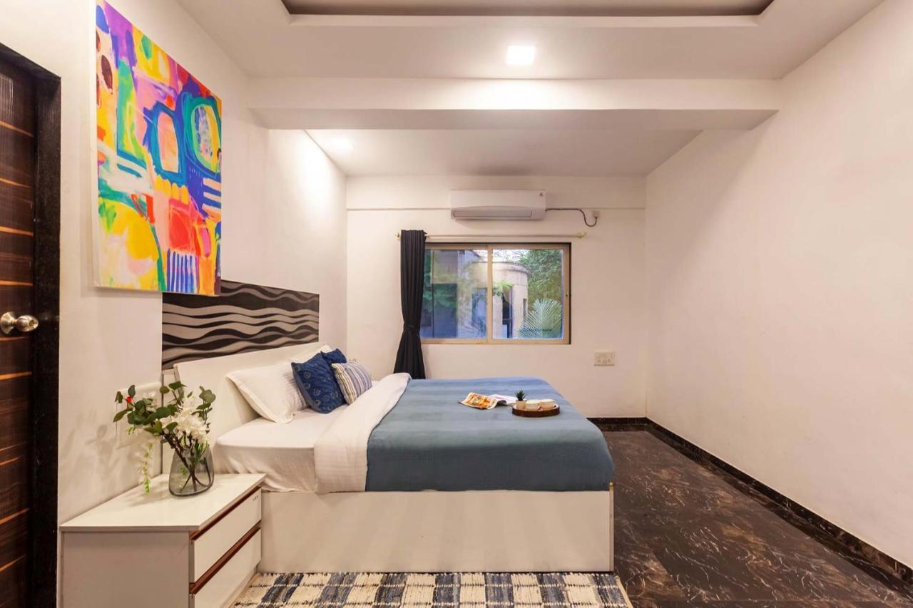 Stayvista'S Vine & Splash - Riverside Villa With An Infinity Pool And Indoor Games 카르자트 외부 사진