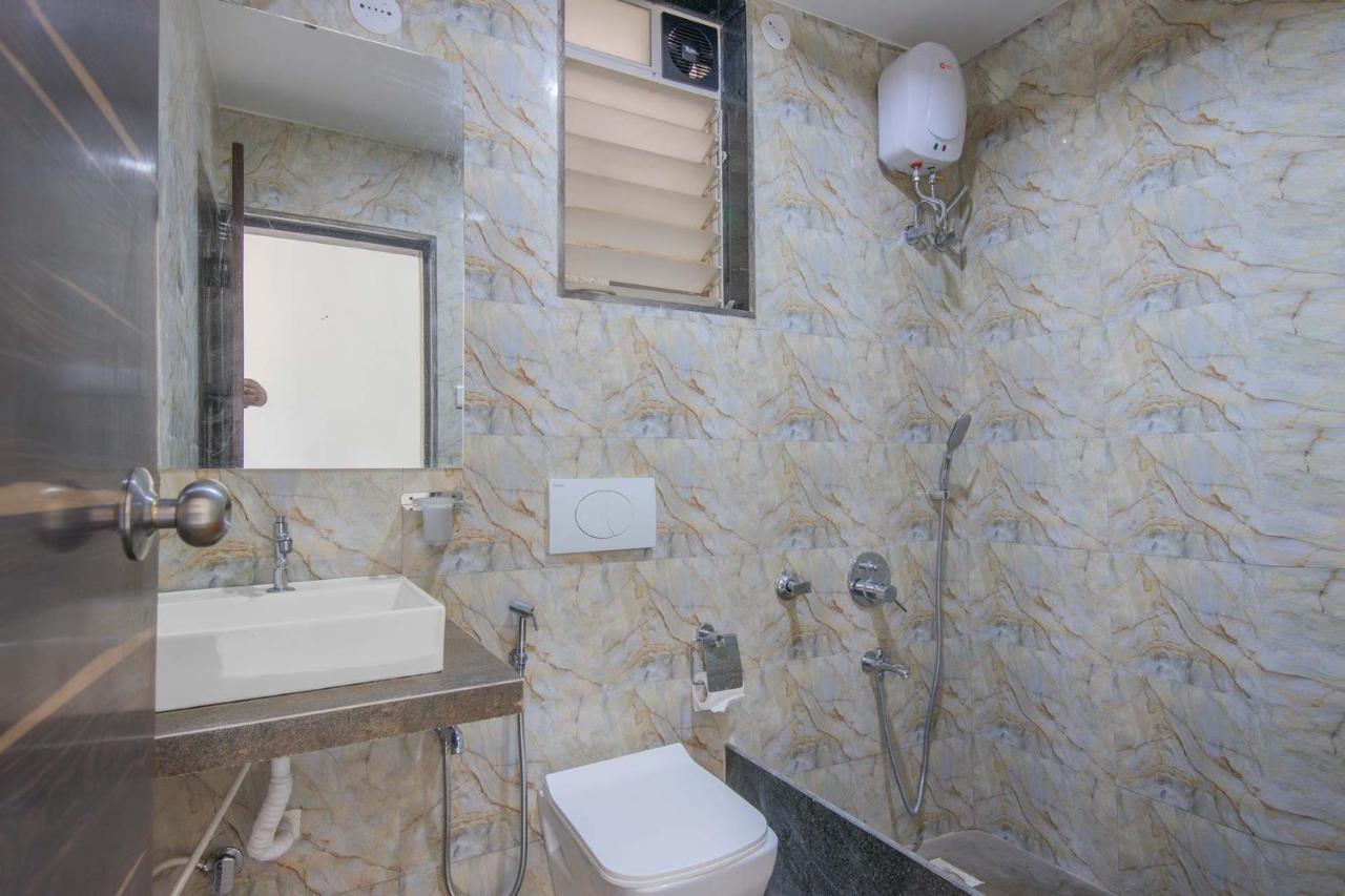 Stayvista'S Vine & Splash - Riverside Villa With An Infinity Pool And Indoor Games 카르자트 외부 사진